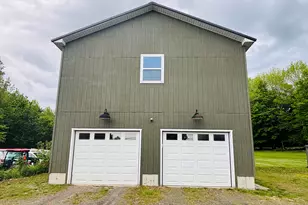101 Pleasant St, Dover Foxcroft, ME 04426 - Photo 11