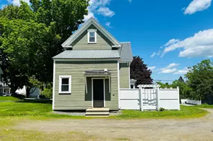 101 Pleasant St, Dover Foxcroft, ME 04426 - Photo 9
