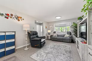 14 Lupine Cir, Brunswick, ME 04011 - Photo 5