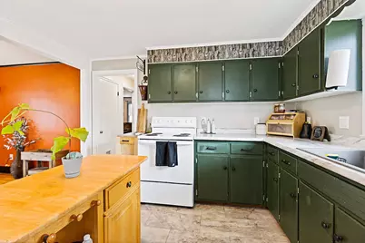 29 Sterling Street, Waterville, ME 04901 - Photo 17
