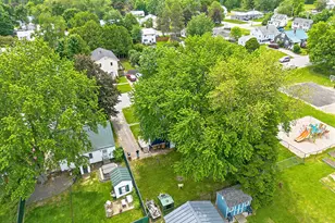 29 Sterling St, Waterville, ME 04901 - Photo 11
