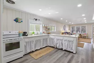 14 Union Ave, Old Orchard Beach, ME 04064 - Photo 11