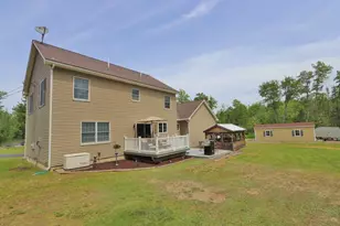 19 Sprucewood Dr, Eddington, ME 04428 - Photo 7