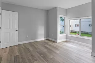 27 Church St, Livermore Falls, ME 04254 - Photo 9