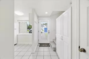 25 Lawrence St, Westbrook, ME 04092 - Photo 5