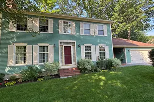 130 Pineloch Dr, Portland, ME 04103 - Photo 1