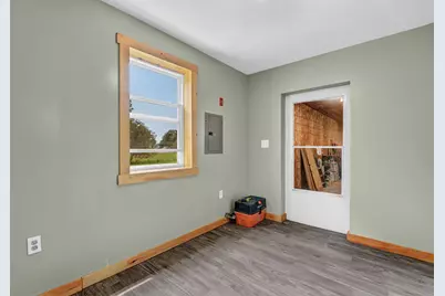 33 Gardiner Street, Sherman, ME 04776 - Photo 7
