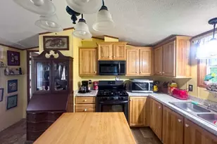 27 Marie Cir, Sabattus, ME 04280 - Photo 5