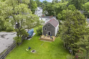 23 Portland St, Yarmouth, ME 04096 - Photo 9