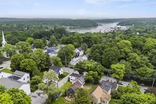 23 Portland St, Yarmouth, ME 04096 - Photo 5