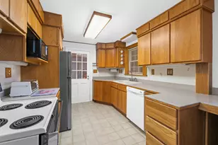 66 Graham St, Biddeford, ME 04005 - Photo 3