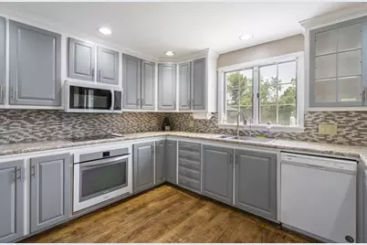 446 Eastern Avenue, Augusta, ME 04330 - Photo 9