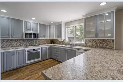 446 Eastern Avenue, Augusta, ME 04330 - Photo 3