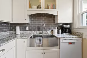 24 Grandview Ave, South Portland, ME 04106 - Photo 7