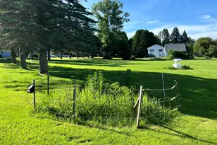 298 Perham St, Farmington, ME 04938 - Photo 37