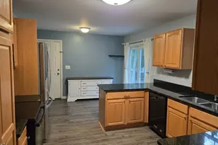 74 Smith Rd, Hermon, ME 04401 - Photo 5