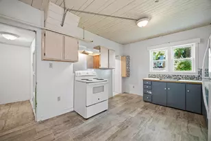 22 Rockland St, Rockland, ME 04841 - Photo 23