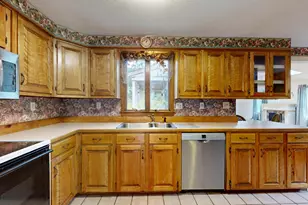 172 Sandy Hill Rd, South Portland, ME 04106 - Photo 7