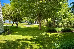 16 Brighton Ave, Vinalhaven, ME 04863 - Photo 7
