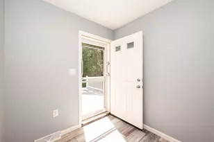 9 Wiscasset St, Berwick, ME 03901 - Photo 23