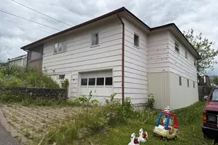 432 St Thomas St, Madawaska, ME 04756 - Photo 7