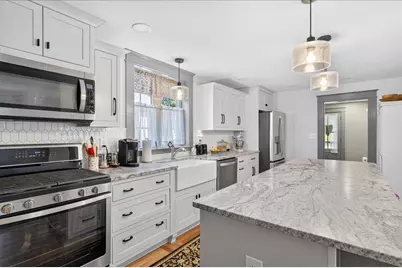 279 W Broadway, Bangor, ME 04401 - Photo 9