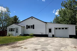 336 Bates St, Millinocket, ME 04462 - Photo 3