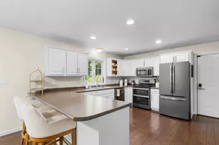 19 Hillcrest St, Hallowell, ME 04347 - Photo 7