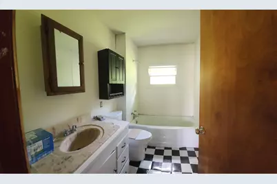 388 Aroostook Avenue, Millinocket, ME 04462 - Photo 9