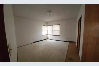388 Aroostook Avenue, Millinocket, ME 04462 - Photo 11