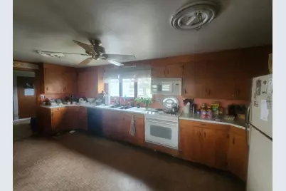 167 Main Street, Oxford, ME 04270 - Photo 17