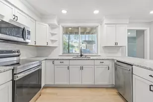 6 Lafayette St, Biddeford, ME 04005 - Photo 13