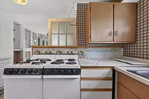 104 Front St, Belfast, ME 04915 - Photo 13
