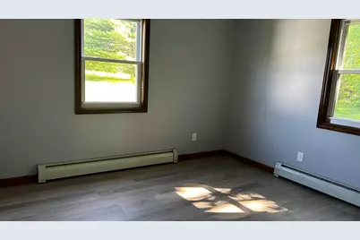 28 Denise Avenue, Oakland, ME 04963 - Photo 9