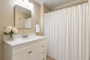 31 Dill St, Lewiston, ME 04240 - Photo 5