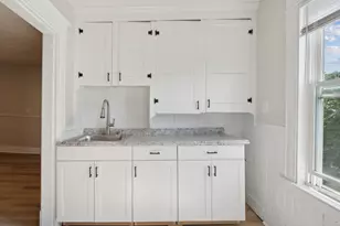 37 Union St, Lewiston, ME 04240 - Photo 7
