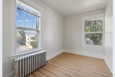 37 Union Street, Lewiston, ME 04240 - Photo 11