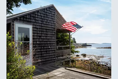 22-26 Tinkers Landing, Vinalhaven, ME 04863 - Photo 9