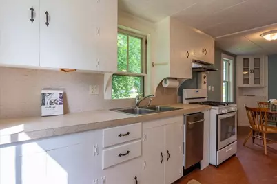 6 Thomas Street, Camden, ME 04843 - Photo 5