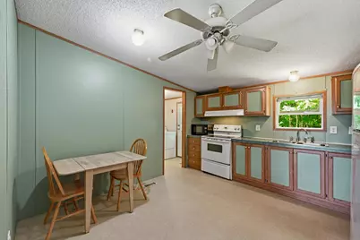 911 Main Street, Monmouth, ME 04259 - Photo 19