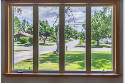 30 Saratoga Avenue, Bangor, ME 04401 - Photo 13
