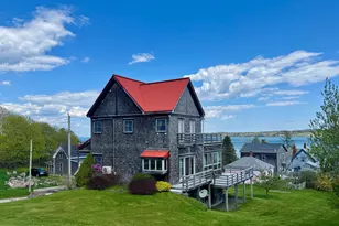5 Franklin St, Eastport, ME 04631 - Photo 9