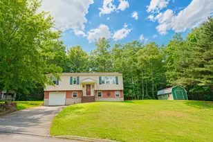 129 Summit St, Baileyville, ME 04694 - Photo 1
