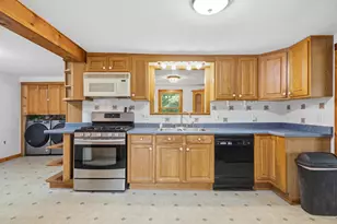 426 Hight Rd, Dayton, ME 04005 - Photo 9