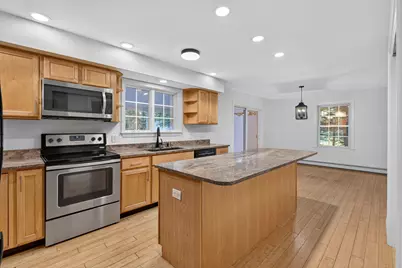 9 Hemlock Drive, Topsham, ME 04086 - Photo 5