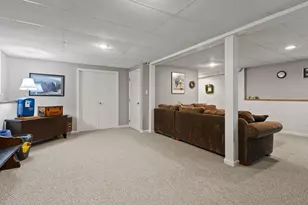 9 Juniper Ln, Falmouth, ME 04105 - Photo 39