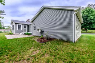 21 Bickford Dr, Topsham, ME 04086 - Photo 59