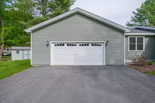 21 Bickford Dr, Topsham, ME 04086 - Photo 3