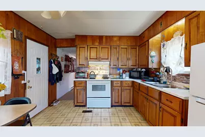 8 Ledgemere Lane, Lewiston, ME 04240 - Photo 5