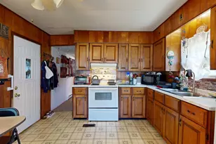 8 Ledgemere Ln, Lewiston, ME 04240 - Photo 5